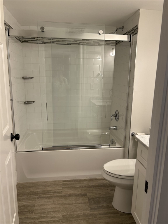 71 Weatherly Drive, Unit 71 Salem, MA 01970 - Photo 14 of 29 a bathroom with a shower a toilet and a bathtub