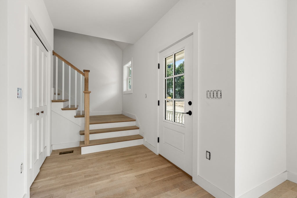 6 Kinsale Lane Boston, MA 02136 - Photo 5 of 25