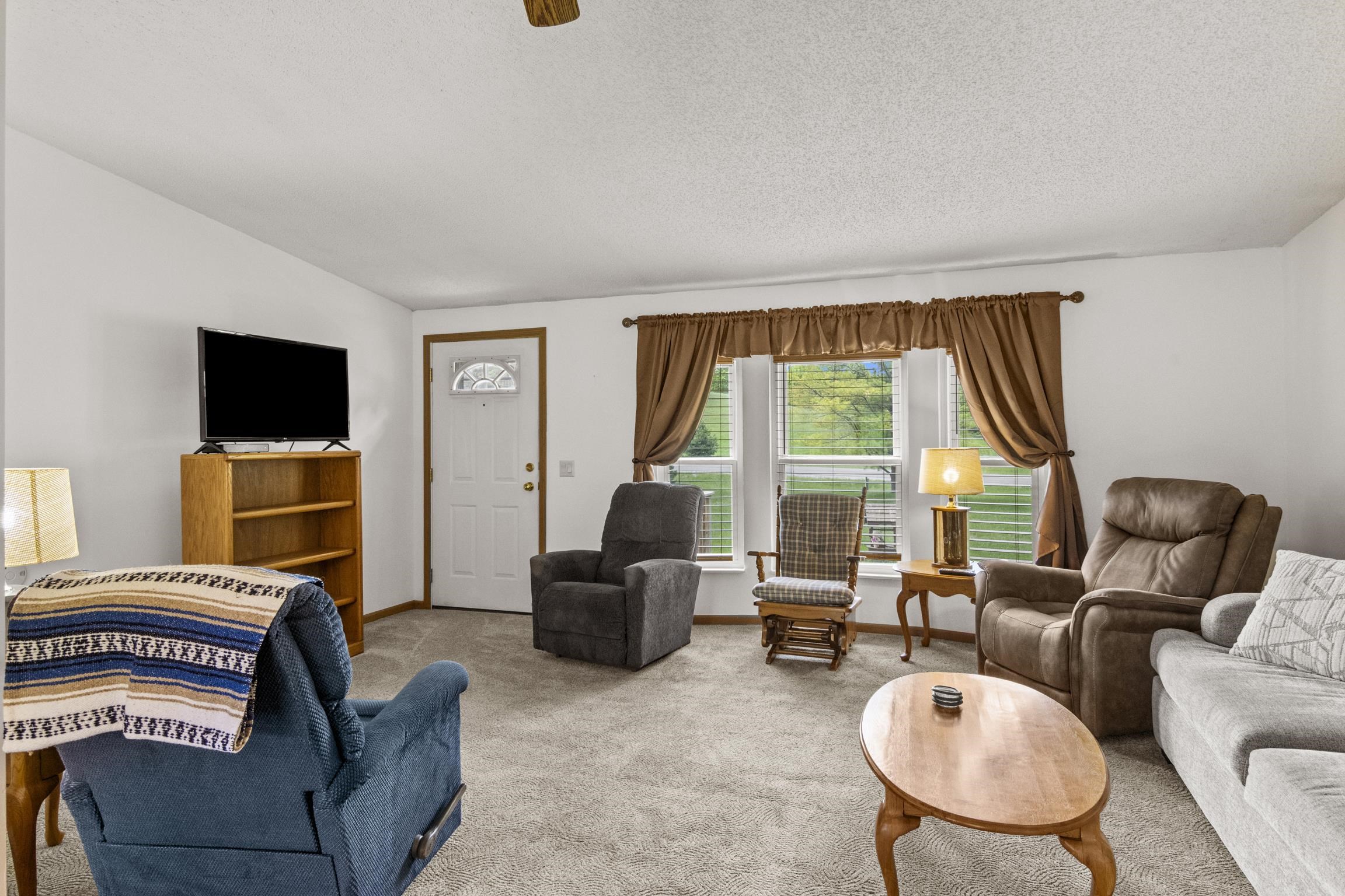 9101 South Nash Road Maple City, MI 49664 - Photo 11 of 29