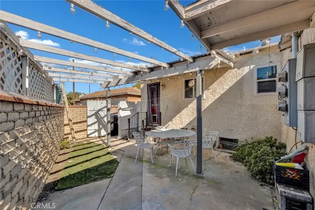 $1,395,000 | 1237 North Cordova Street, Burbank, CA 91505
