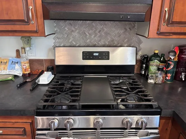 a close view of stove top oven