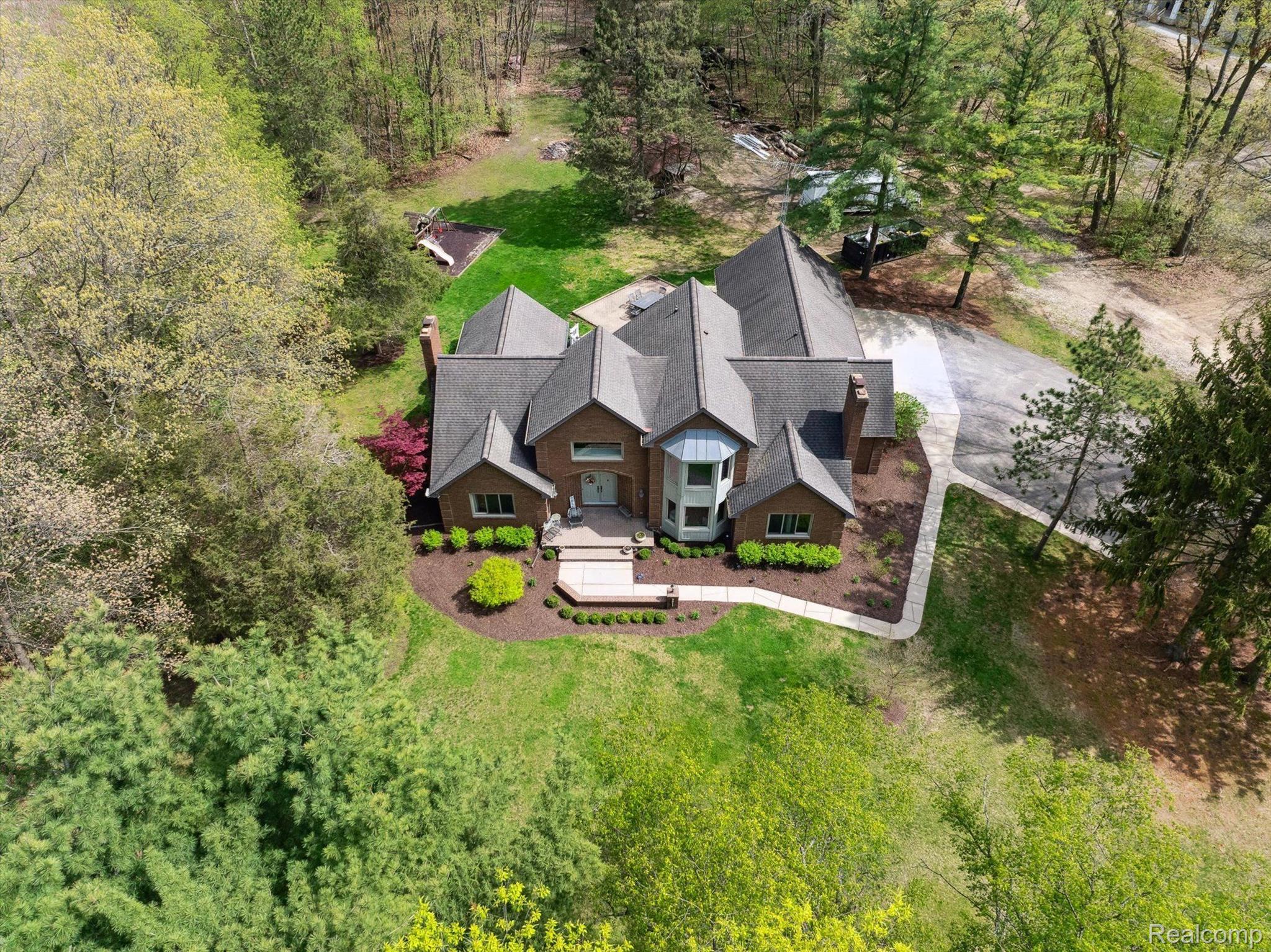 3311 Merrow Lane Howell, MI 48843 - Photo 41 of 44 Gallery Image 41