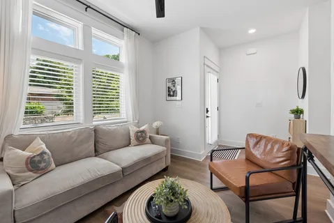 $479,900 | 332 Douglas Avenue, Nashville, TN 37207