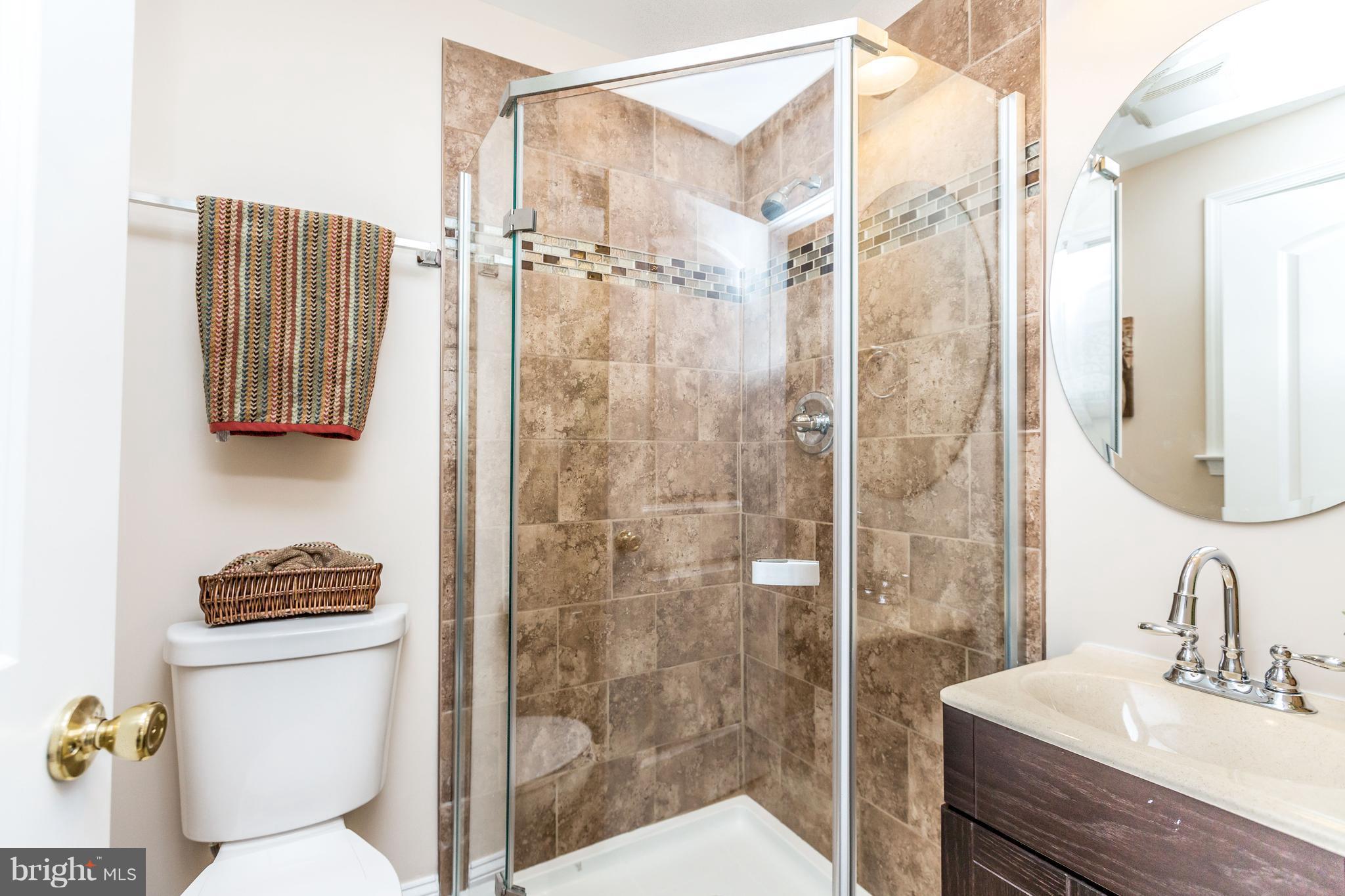 8635 Lucerne Road Randallstown, MD 21133 - Photo 17 of 26 Bath (Master)
