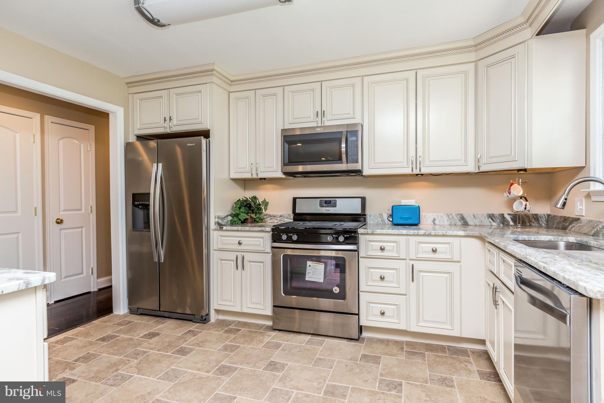 8635 Lucerne Road Randallstown, MD 21133 - Photo 5 of 26 Kitchen