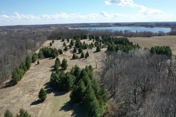 $750,000 | 50742 Co Highway 53, Perham, MN 56573