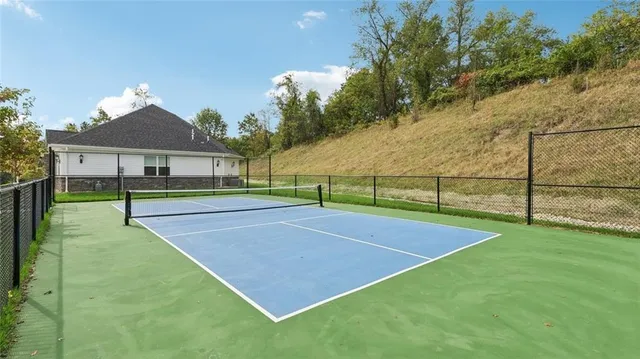 a view of a tennis court