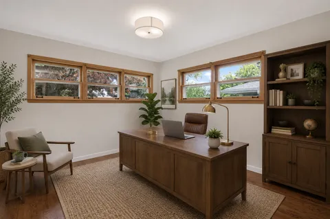 $469,000 | 924 Hillcrest Avenue, Elmhurst, IL 60126