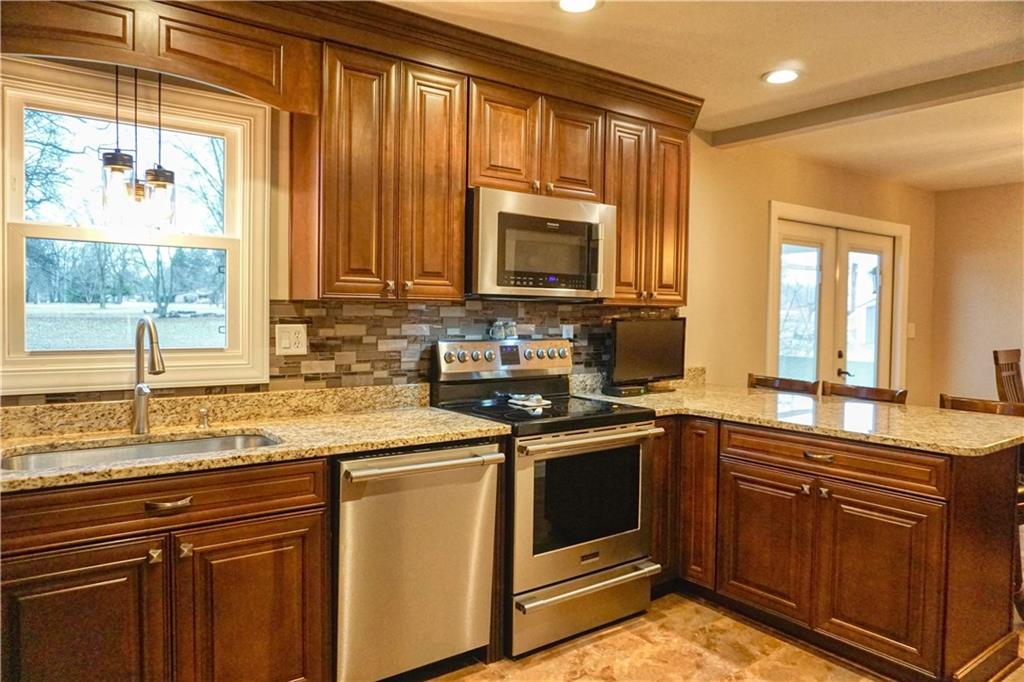 114 Reiber Road Renfrew, PA 16053 - Photo 8 of 25