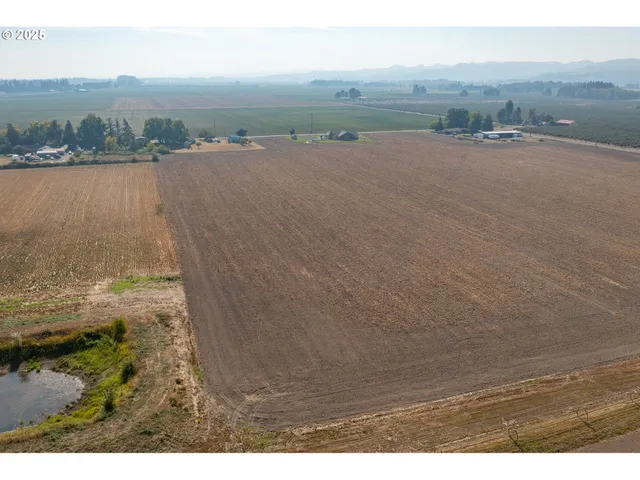 $490,000 | 16445 Southeast Fairview Road, Dayton, OR 97114