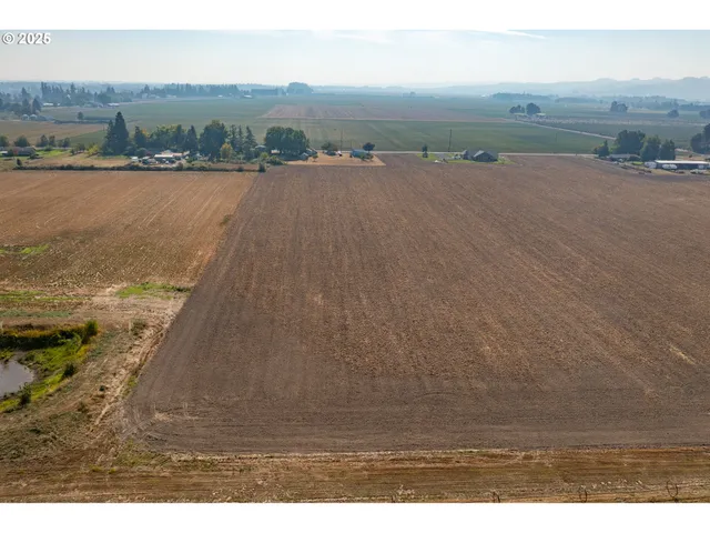 $490,000 | 16445 Southeast Fairview Road, Dayton, OR 97114