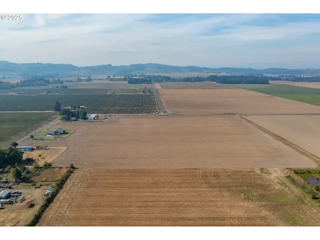 $490,000 | 16445 Southeast Fairview Road, Dayton, OR 97114