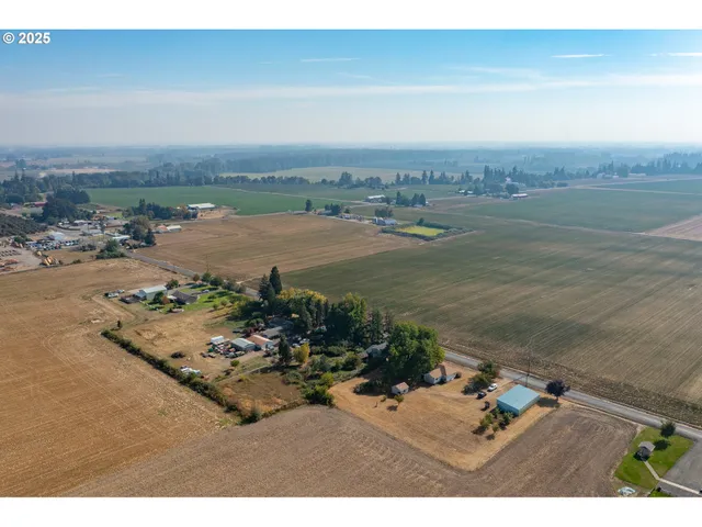 $490,000 | 16445 Southeast Fairview Road, Dayton, OR 97114