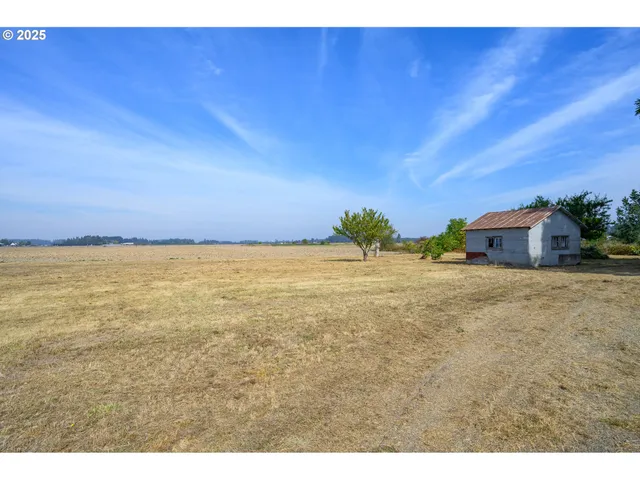 $490,000 | 16445 Southeast Fairview Road, Dayton, OR 97114