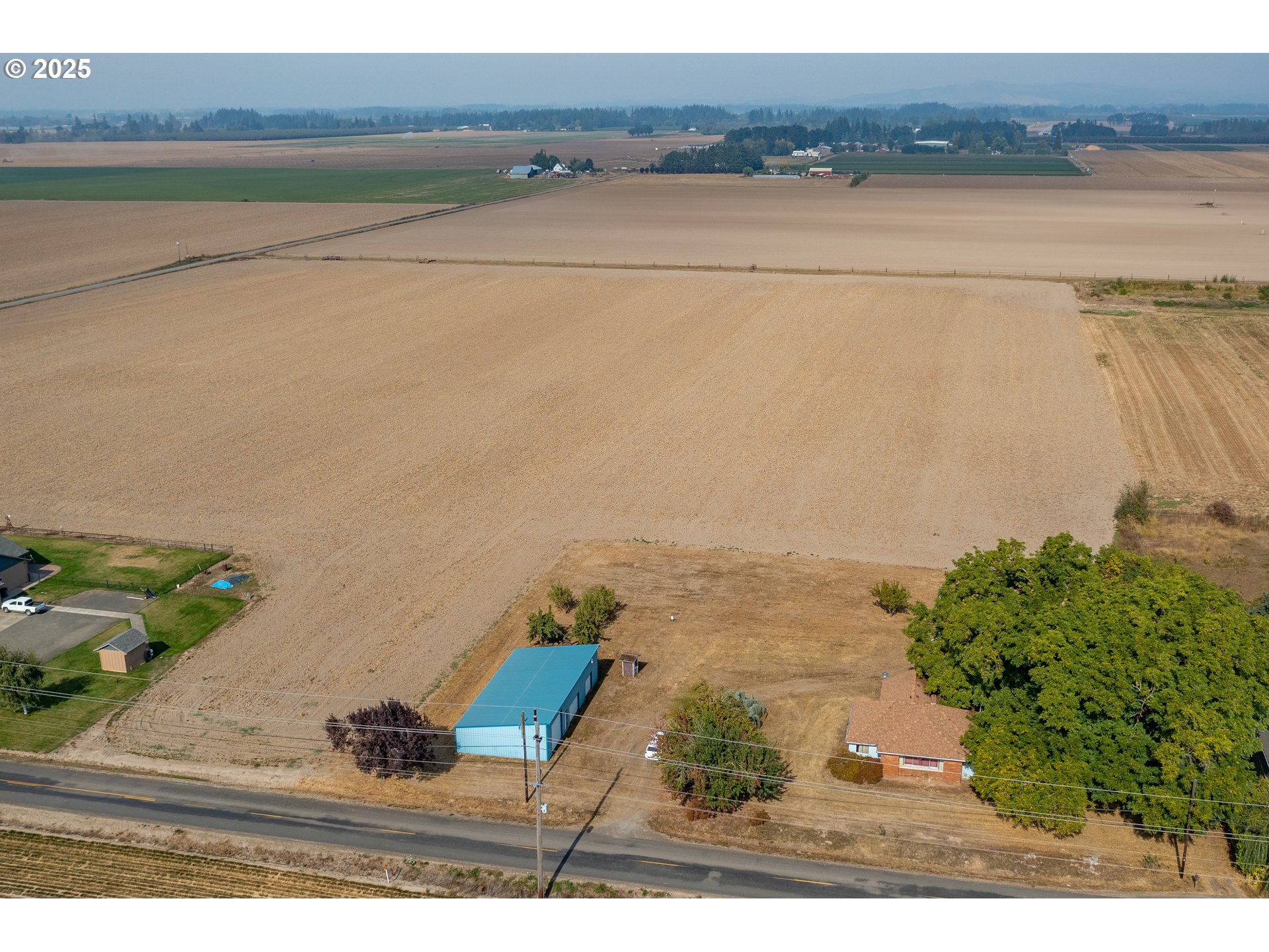 16445 Southeast Fairview Road Dayton, OR 97114 - Photo 4 of 30 Gallery Image 4