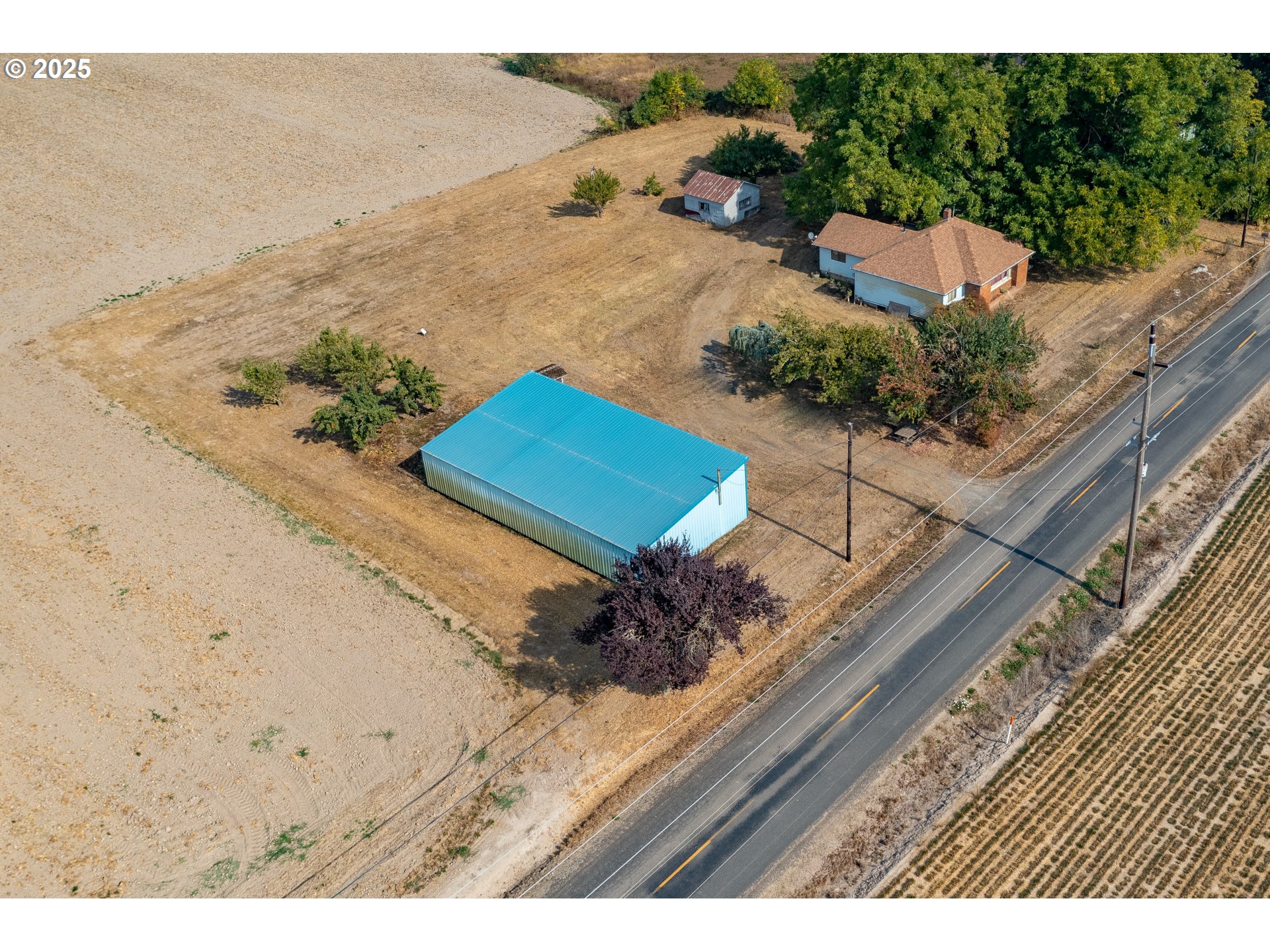 16445 Southeast Fairview Road Dayton, OR 97114 - Photo 7 of 30 Gallery Image 7