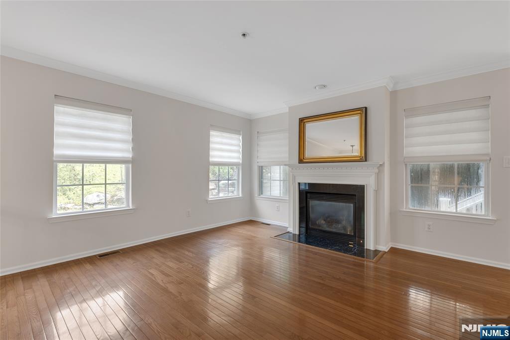 114 Ridge Drive Pompton Lakes, NJ 07442 - Photo 5 of 21