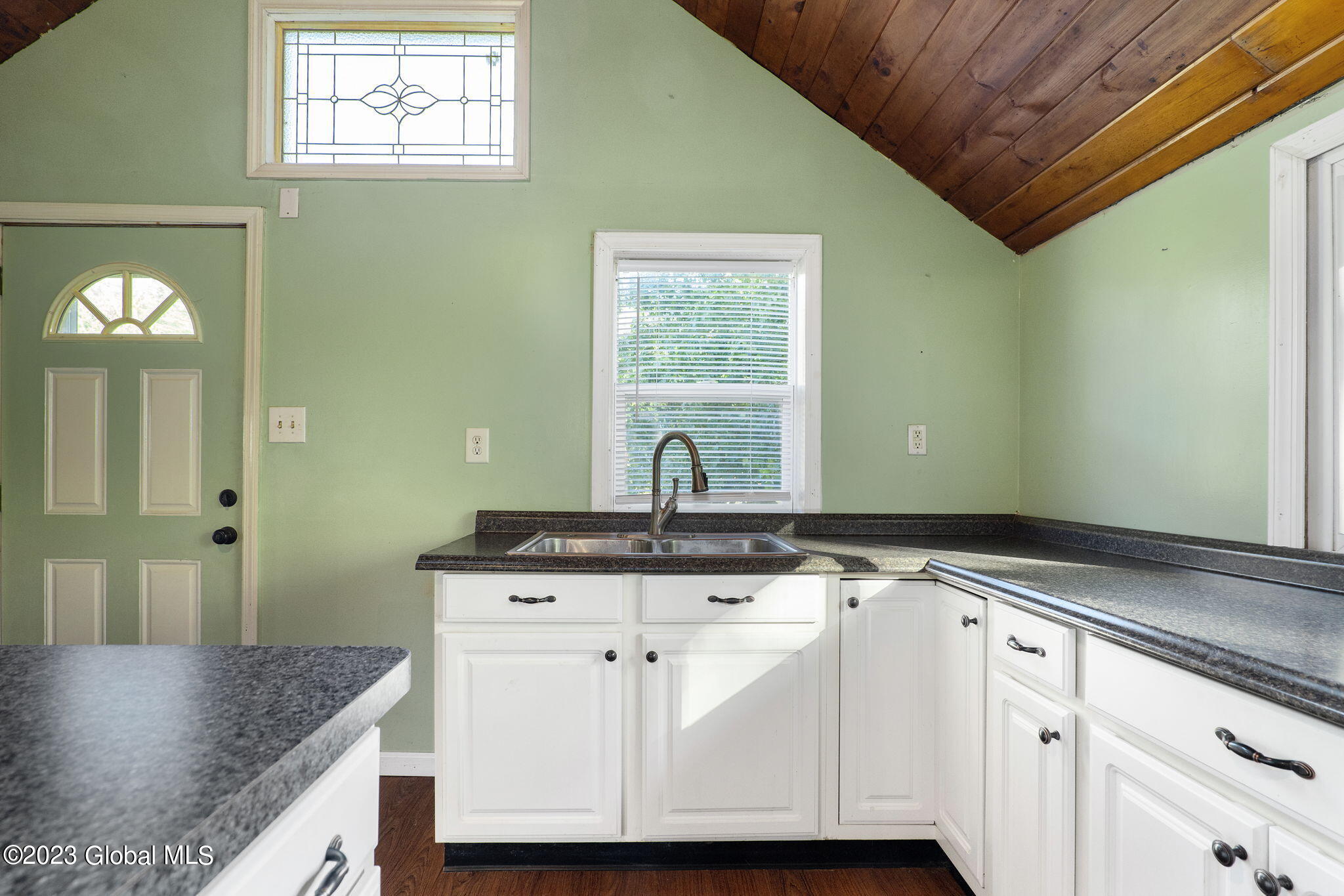132 Highbridge Road New Baltimore, NY 12192 - Photo 16 of 62 11-web-or-mls-132HighbridgeRd_11