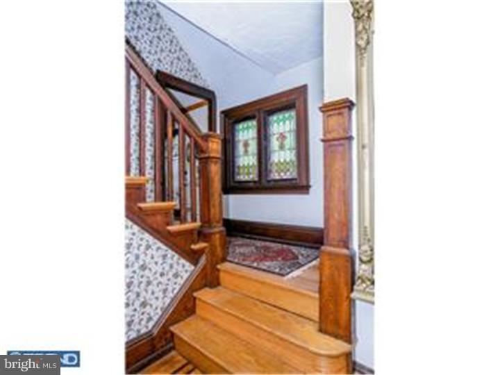 102 Llandaff Road Havertown, PA 19083 - Photo 5 of 24 Hallway