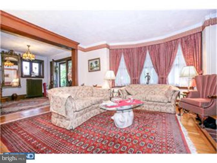 102 Llandaff Road Havertown, PA 19083 - Photo 7 of 24 Living Room