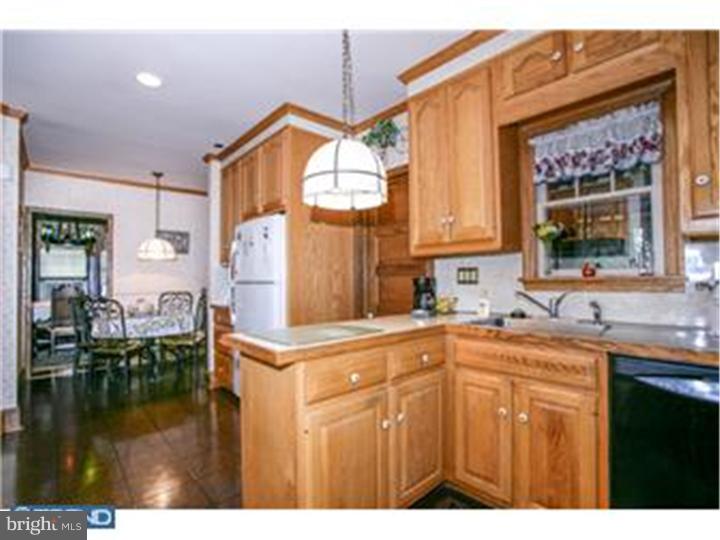 102 Llandaff Road Havertown, PA 19083 - Photo 10 of 24 Kitchen
