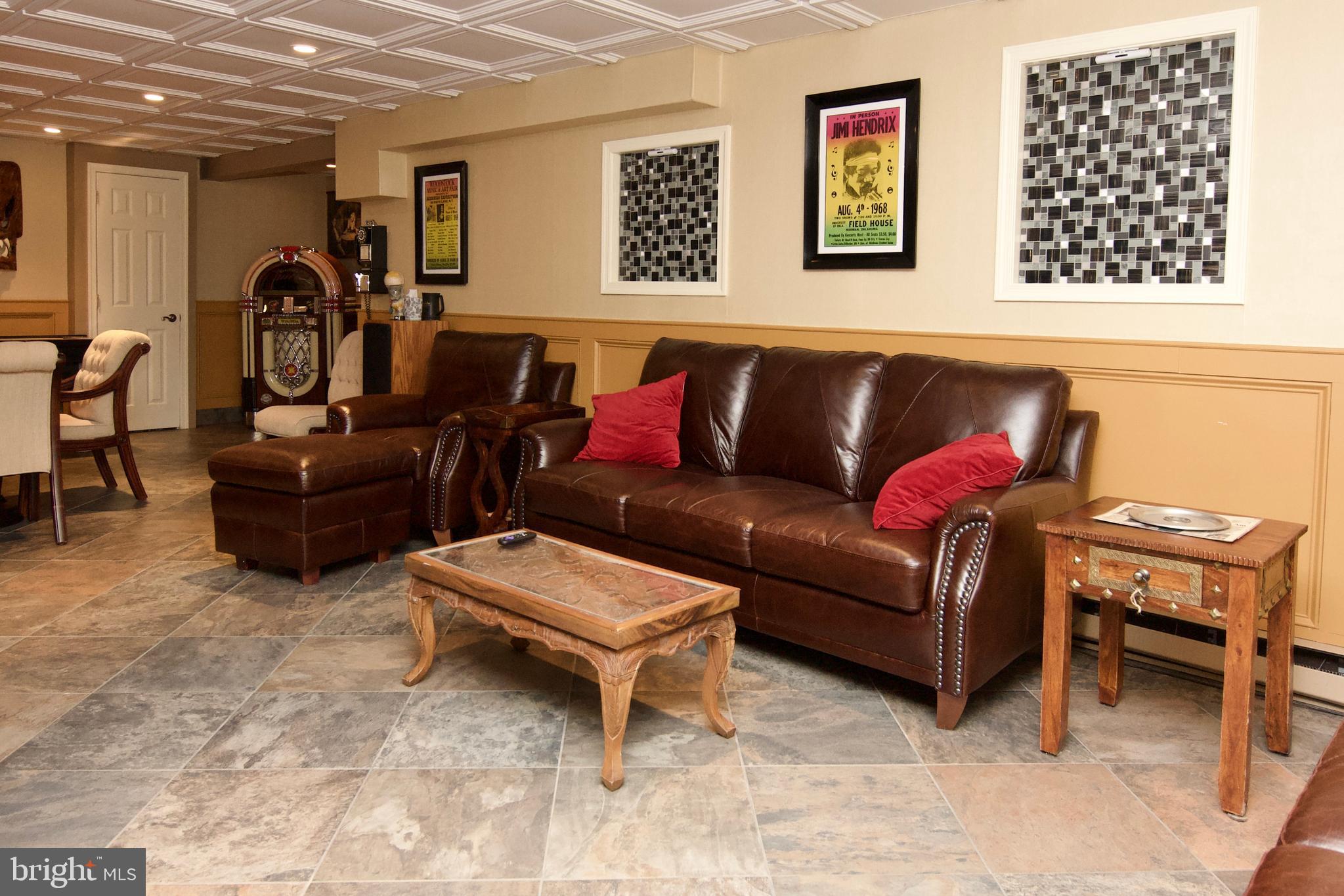7451 Valley View Lane Reading, PA 19606 - Photo 42 of 61 a living room with furniture