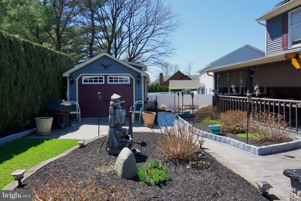 $560,000 | 7451 Valley View Lane, Reading, PA 19606