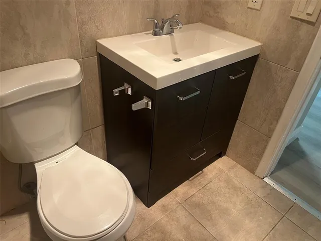 $2,600 | 420 Southeast 13th Drive, Deerfield Beach, FL 33441