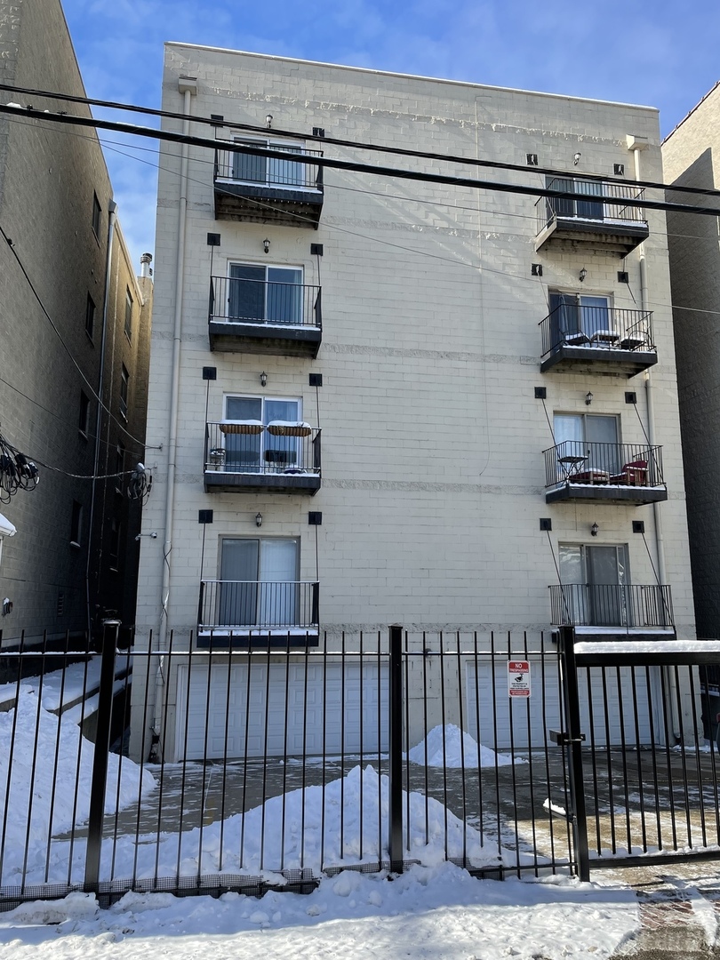 Undisclosed Address Chicago, IL 60642 - Photo 22 of 24 a view of a street with a building in the background