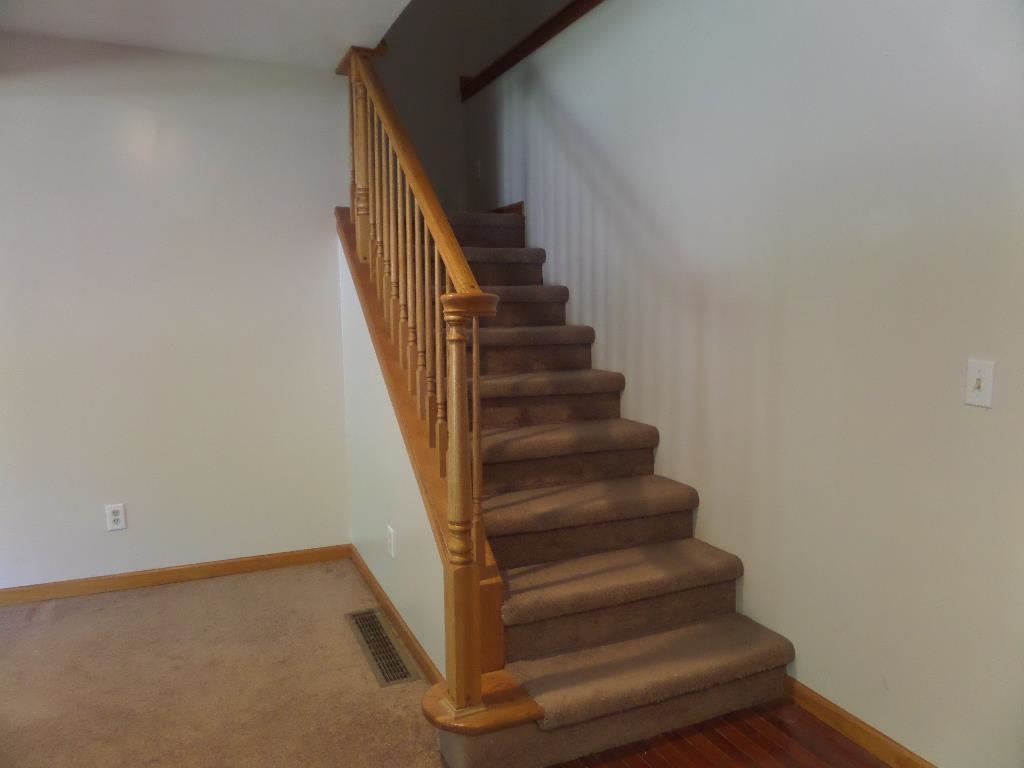 7014 Skegemog Point Road Williamsburg, MI 49690 - Photo 10 of 30 1903460-9.JPG