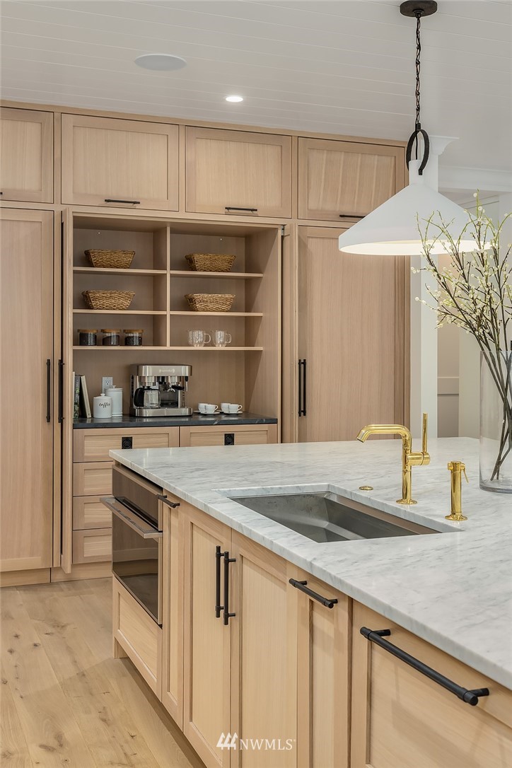 2230 Evergreen Point Road Medina, WA 98039 - Photo 12 of 40