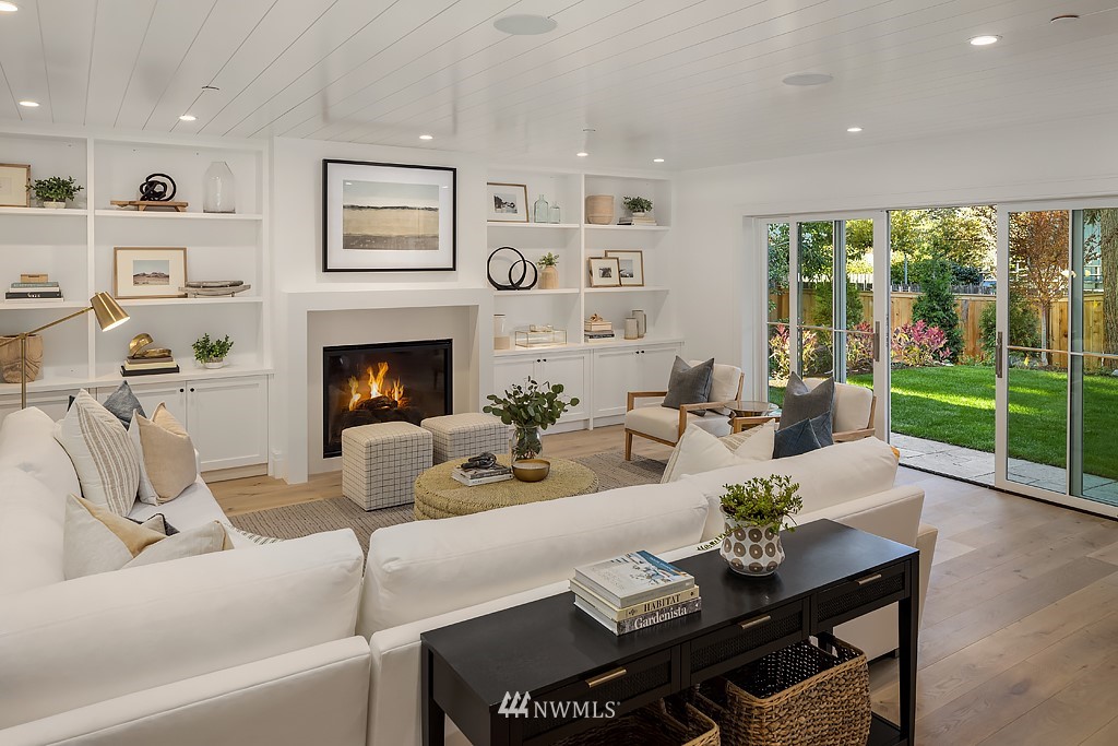 2230 Evergreen Point Road Medina, WA 98039 - Photo 14 of 40