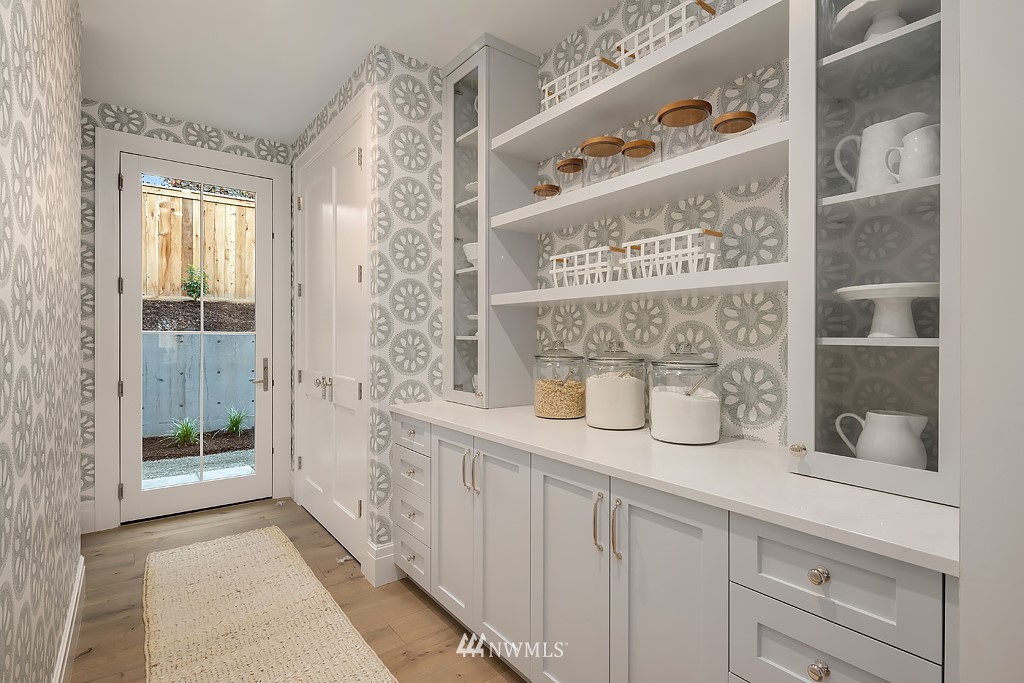 2230 Evergreen Point Road Medina, WA 98039 - Photo 17 of 40