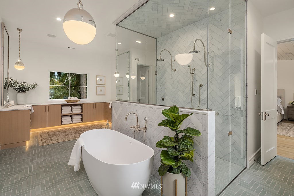 2230 Evergreen Point Road Medina, WA 98039 - Photo 24 of 40