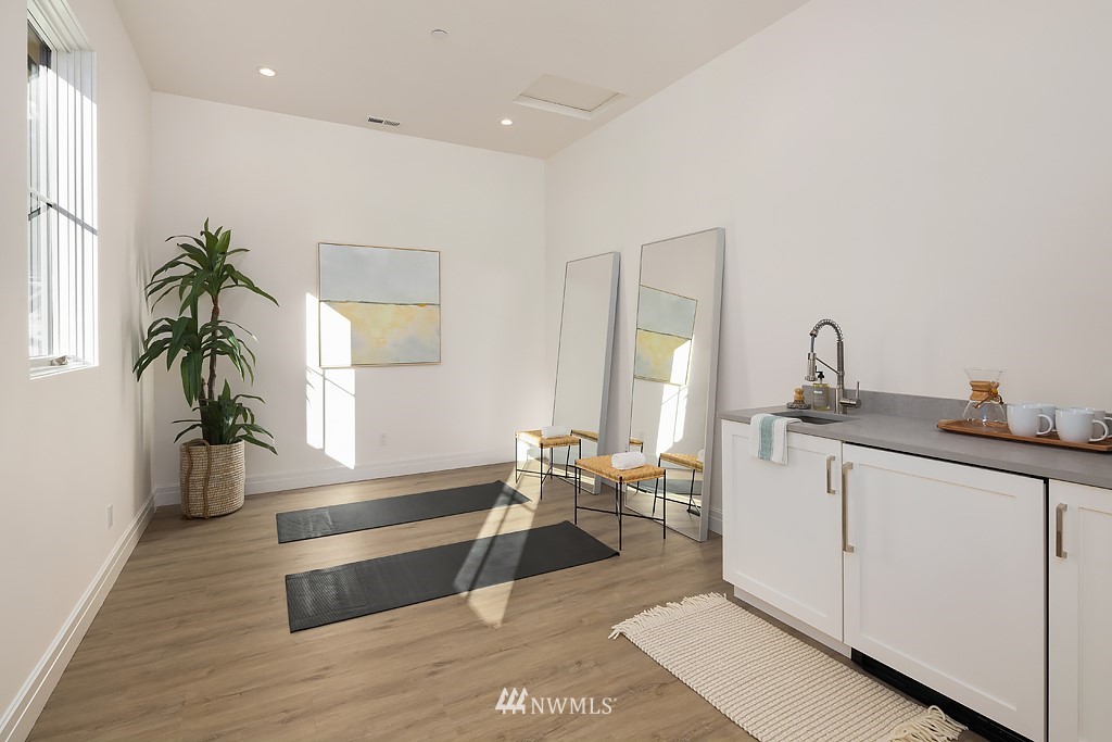 2230 Evergreen Point Road Medina, WA 98039 - Photo 26 of 40