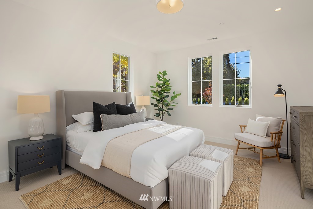 2230 Evergreen Point Road Medina, WA 98039 - Photo 29 of 40