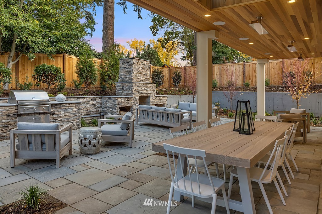 2230 Evergreen Point Road Medina, WA 98039 - Photo 36 of 40