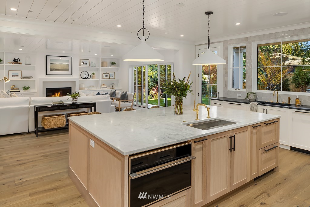 2230 Evergreen Point Road Medina, WA 98039 - Photo 8 of 40