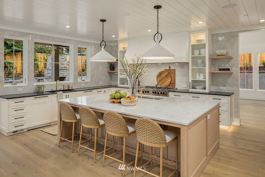 2230 Evergreen Point Road Medina, WA 98039 - Photo 10 of 40