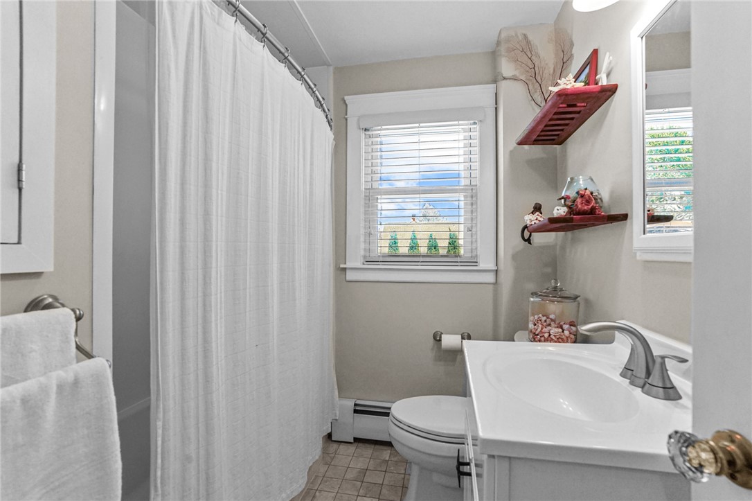 79 Beach Road Bristol, RI 02809 - Photo 14 of 28