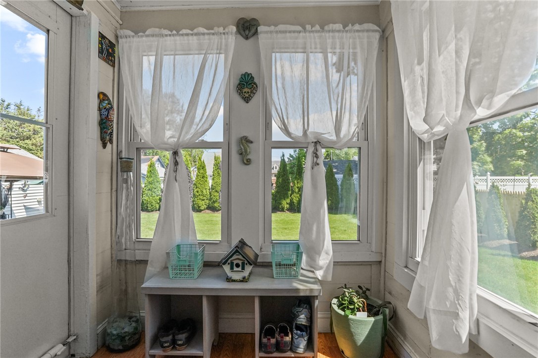79 Beach Road Bristol, RI 02809 - Photo 17 of 28