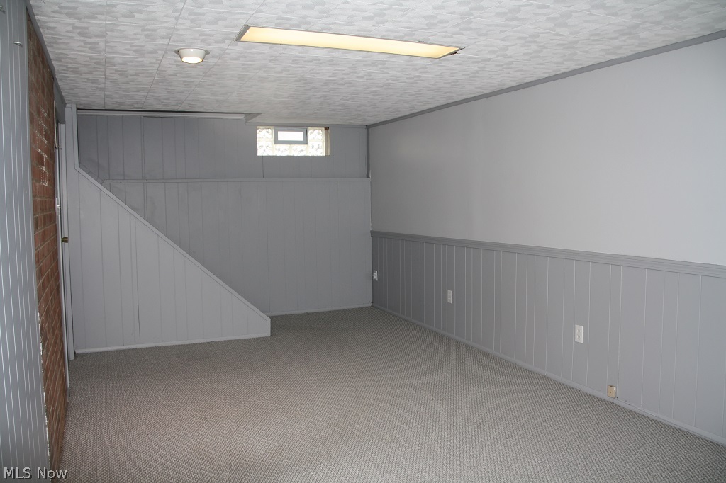 1388 Cranover Road Cleveland, OH 44124 - Photo 13 of 21