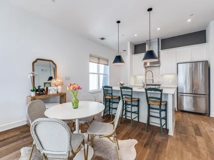 $3,600 | 5202 Capitol Avenue, Unit 1110, Dallas, TX 75206