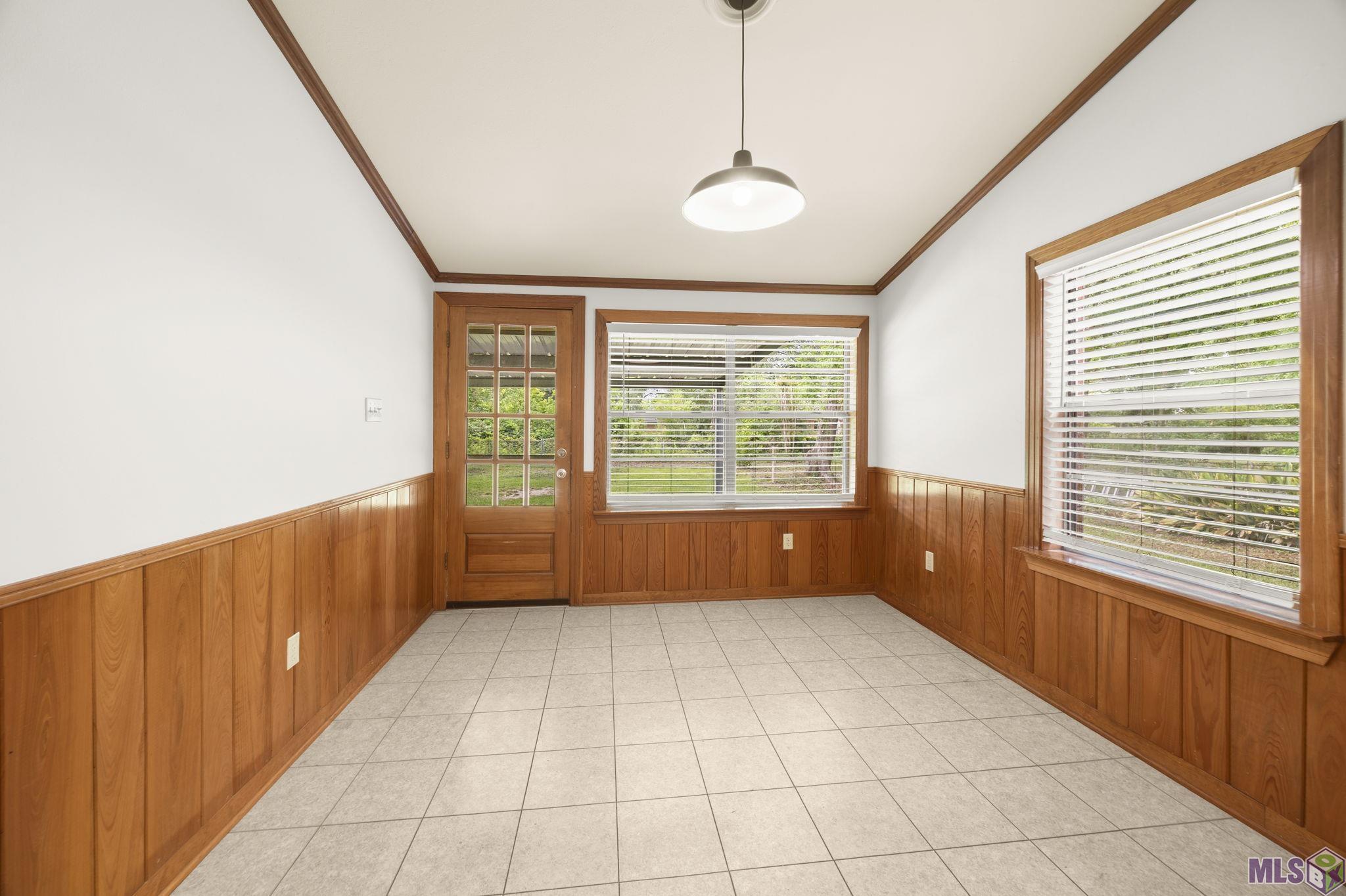 9372 Woodbine Street Baton Rouge, LA 70815 - Photo 11 of 23 Breakfast Room