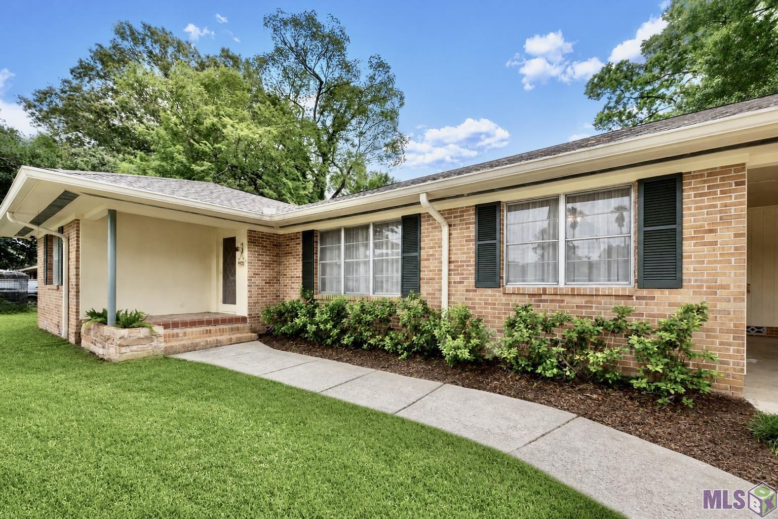 9372 Woodbine Street Baton Rouge, LA 70815 - Photo 2 of 23