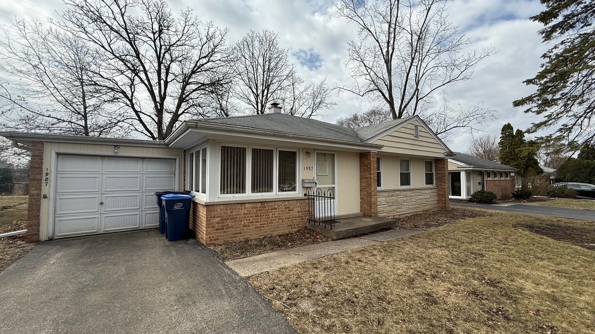 1987 Dundee Road Northbrook, IL 60062 - Photo 1 of 4