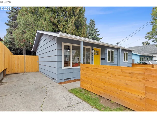 $394,900 | 9523 North Allegheny Avenue, Portland, OR 97203
