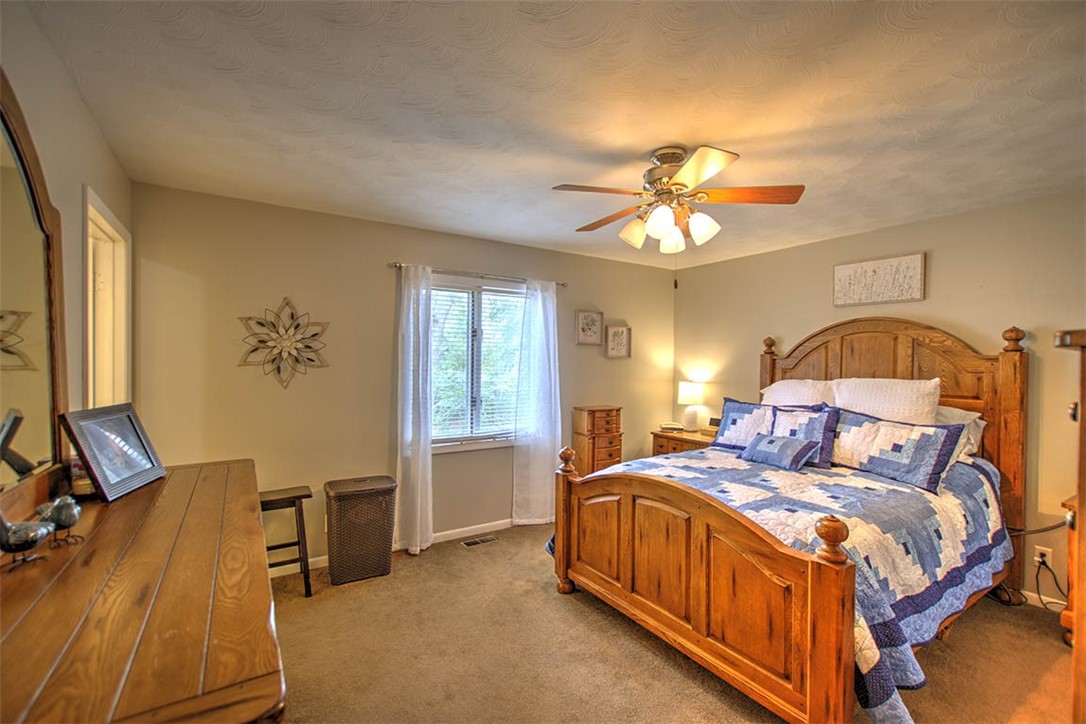 1465 West Pershing Road Decatur, IL 62526 - Photo 13 of 35