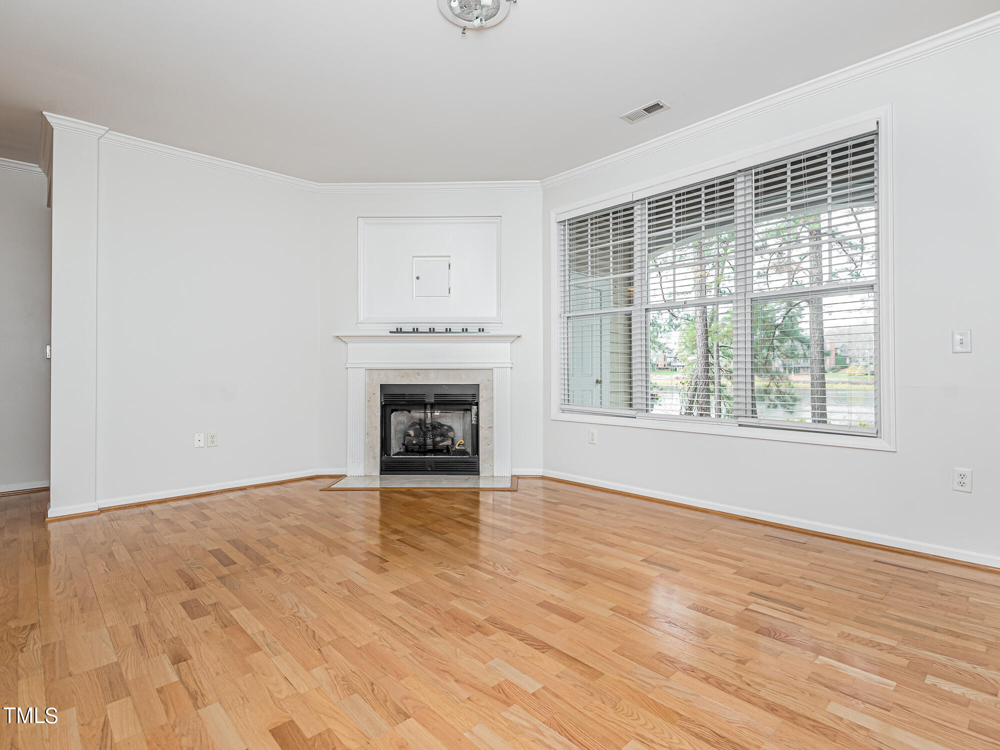 8041 Allyns Landing Way, Unit 103 Raleigh, NC 27615 - Photo 15 of 33 InTrust_Realty_Lee_8041_Allyns_Landing-0
