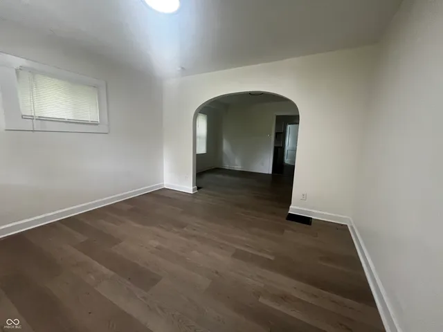 $975 | 1504 North Gladstone Avenue, Indianapolis, IN 46201